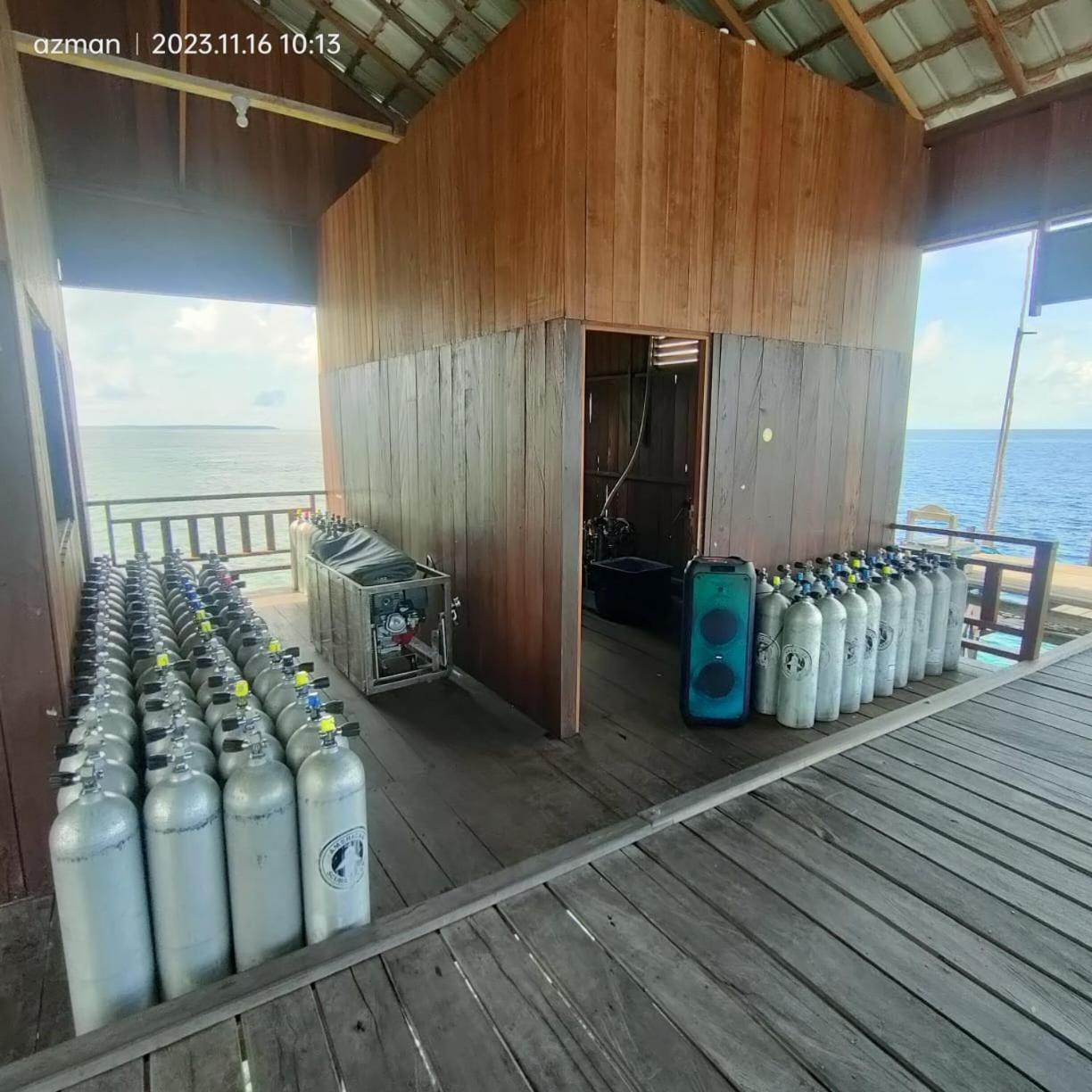 Maratua Dive Center And Lodge Maratua Island Esterno foto