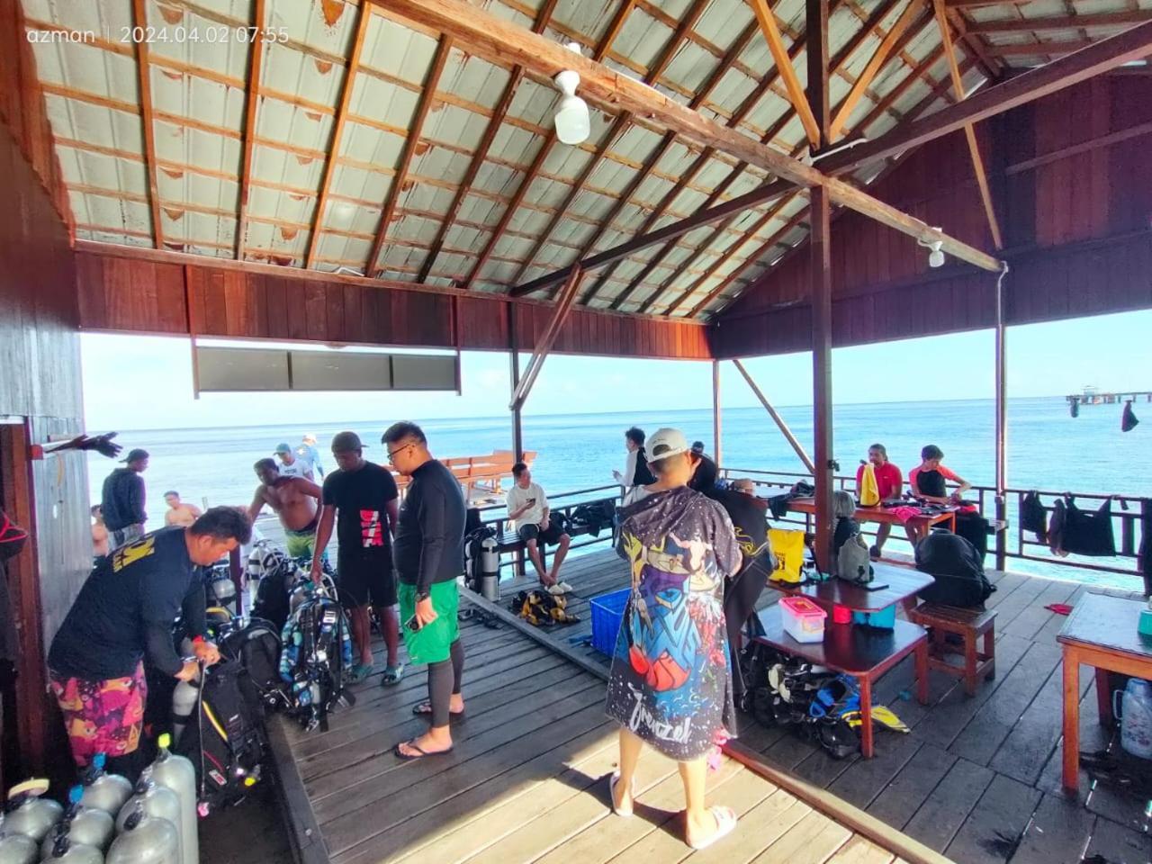 Maratua Dive Center And Lodge Maratua Island Esterno foto
